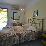 Jimmy's - Quiet Island Living In Plakes Near Firopotamos & Plathiena Beaches Appartement Plaka (Milos)