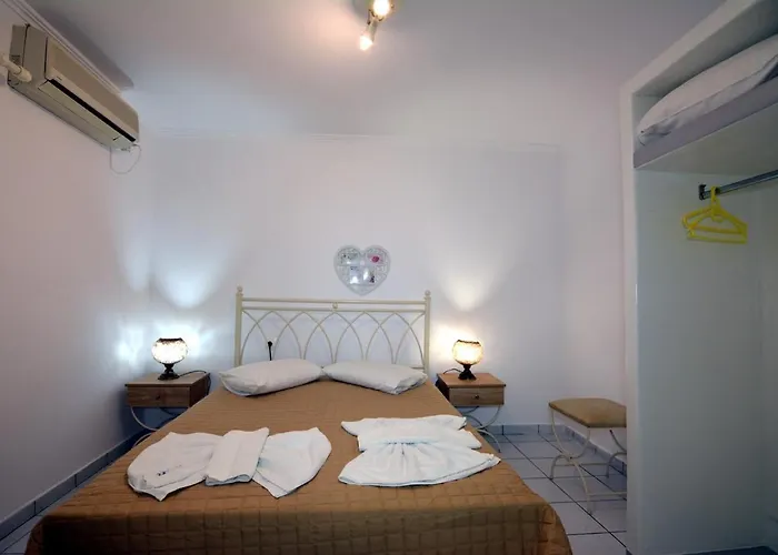 Jimmy'S Studios - Quiet Island Living In Plakes Near Firopotamos & Plathiena Beaches Apartmán