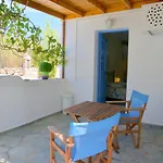 Jimmy's - Quiet Island Living In Plakes Near Firopotamos & Plathiena Beaches * Plaka (Milos)