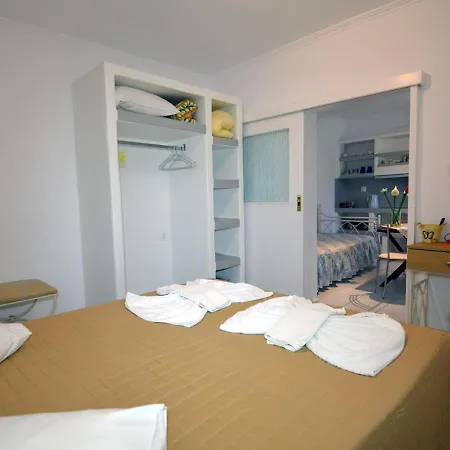 Jimmy's - Quiet Island Living In Plakes Near Firopotamos & Plathiena Beaches Plaka (Milos)