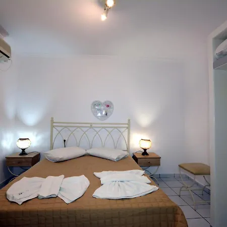Jimmy's - Quiet Island Living In Plakes Near Firopotamos & Plathiena Beaches شقة