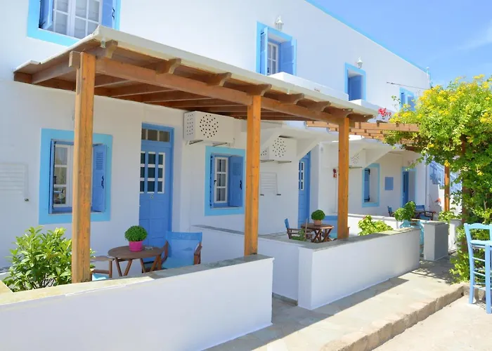 Jimmy's - Quiet Island Living In Plakes, Milos *